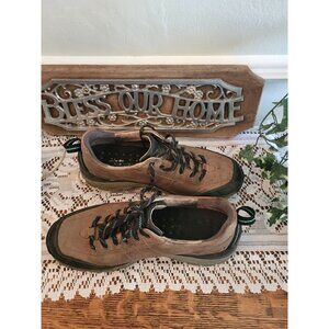 Clarks  Wave Walk Brown Hiking Shoe Waterproof Leather 8.5 Nature Outdoors Trail